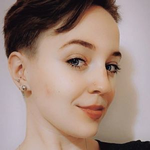 Meet your Posher, Rebecca